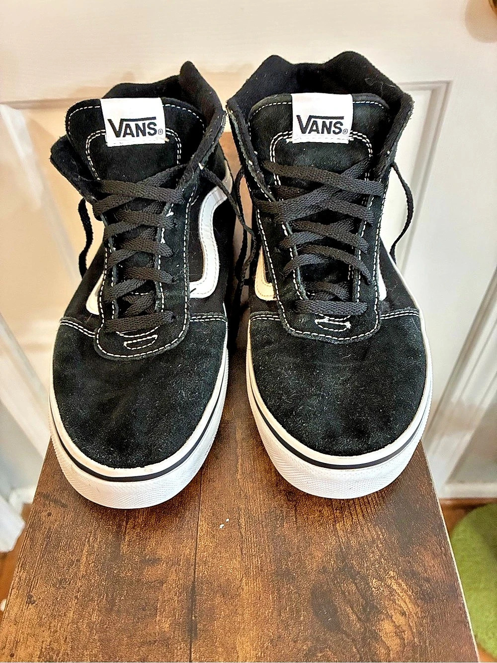 Vans Ward Hi Black White High-Top Sneakers Youth size 5